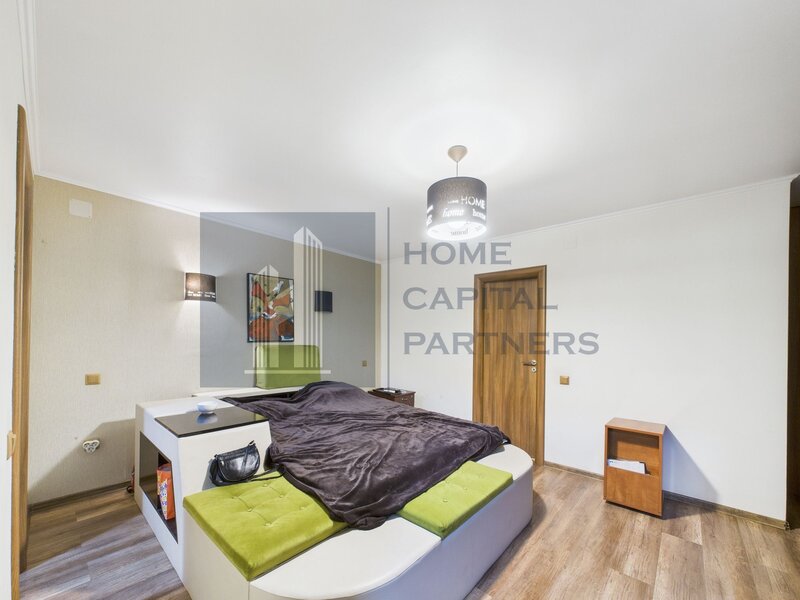 Casa Proprietate rezidentiala unica: 726 mp, 15 camere, 4 niveluri